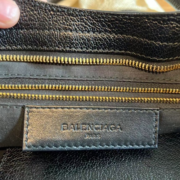 Balenciaga City Classic Metallic Edge Bag Medium Leather Black Gold Hardware - Picture 11 of 12